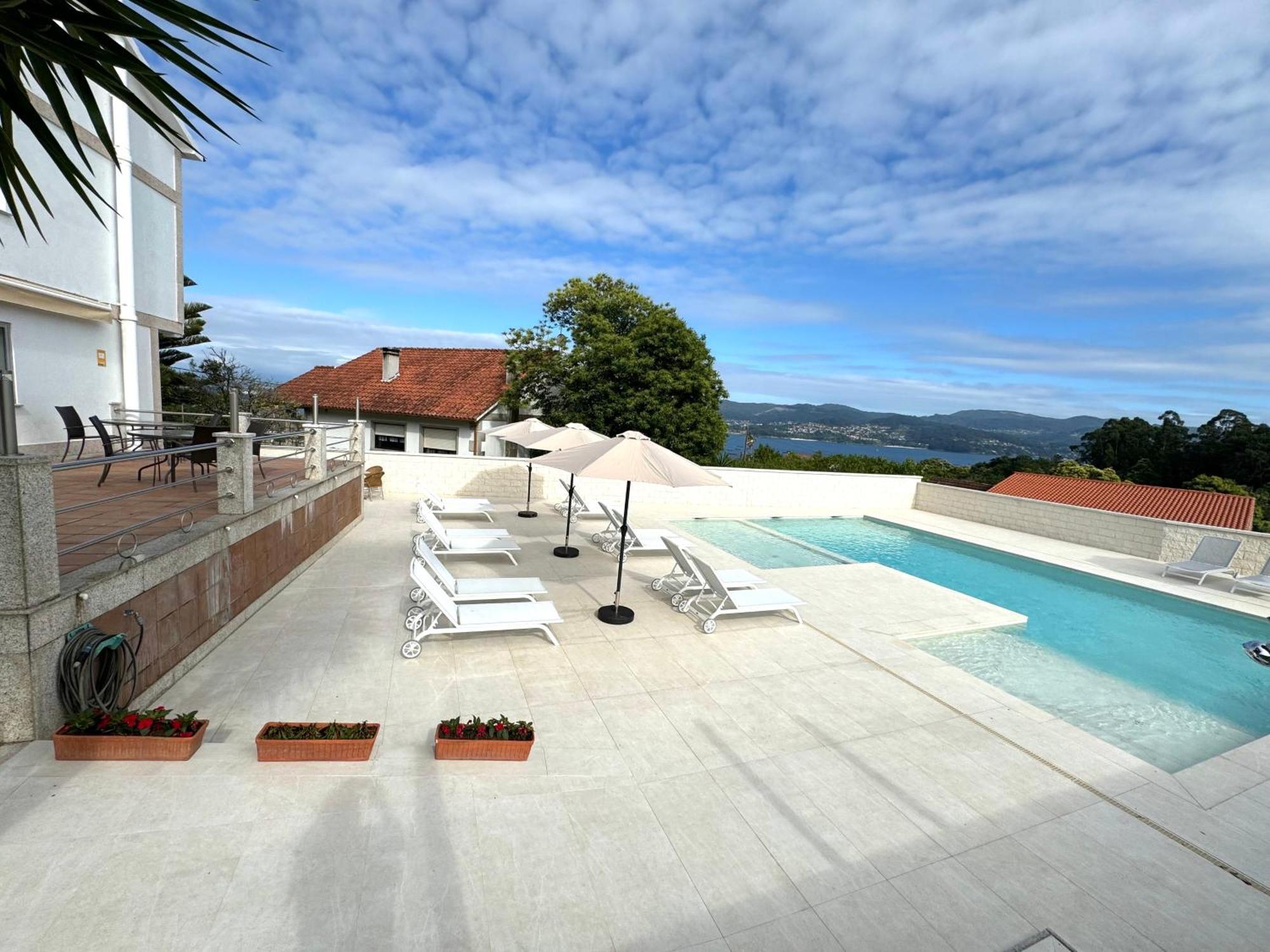 Apartamentos Naturmar Raxo Bagian luar foto